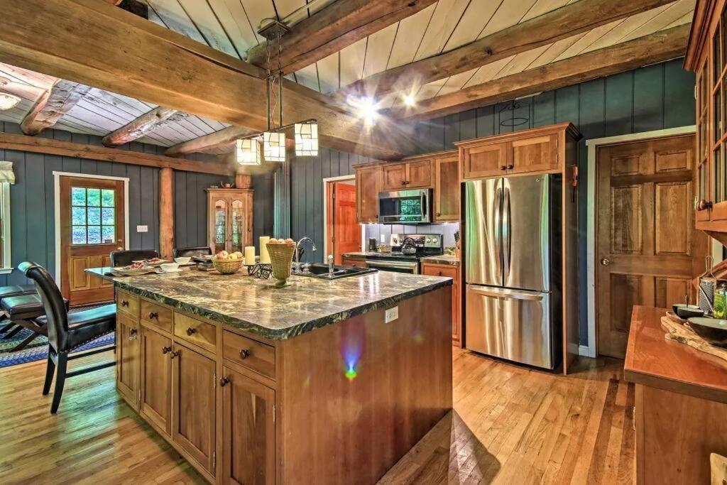 Вилла Bear'S Eye View - Mountain Retreat W/ Hot Tub! Acme Экстерьер фото